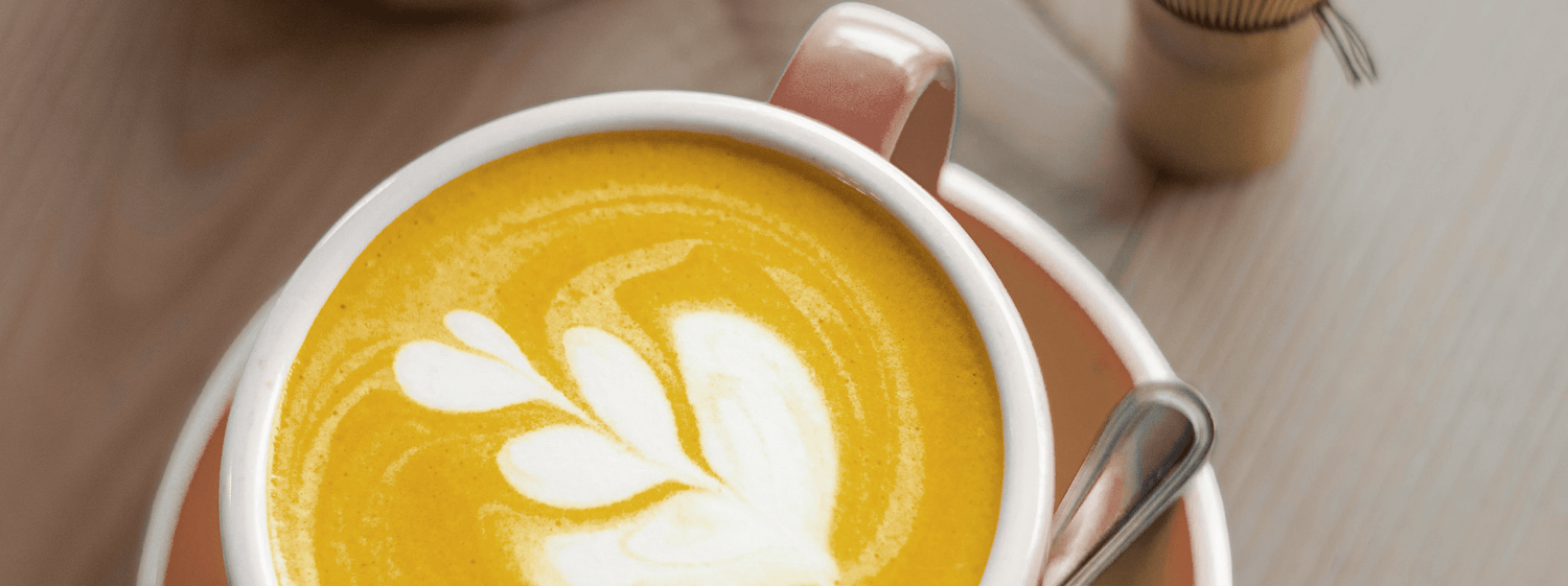 Le Lait d’Or ou Golden Milk : L’Élixir Ayurvédique de Beauté et de Vitalité